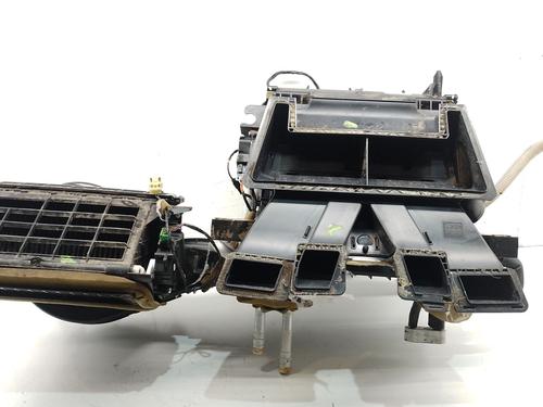 Used Heater matrix box LAND ROVER RANGE ROVER SPORT I (L320) 2.7 D 4x4 (190 hp) 32170313