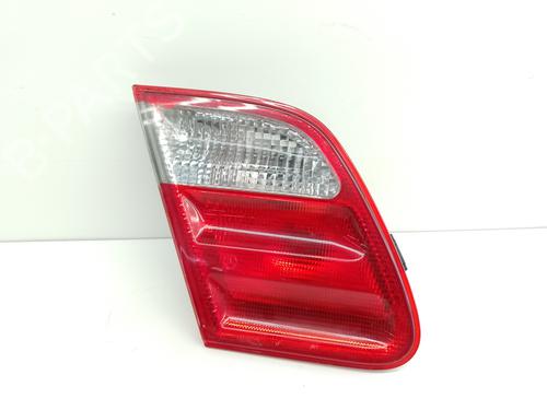 Used Right tailgate light MERCEDES-BENZ E-CLASS (W210) [1995-2003]  18100932