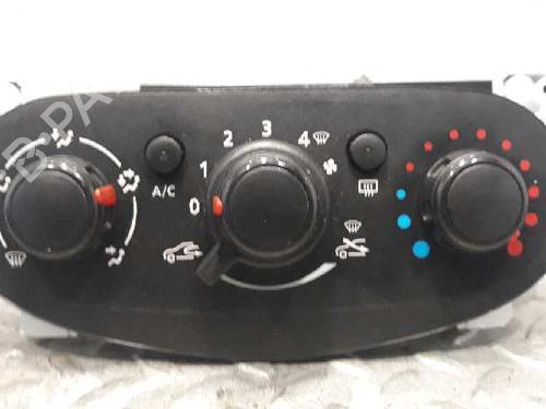 AC Styreenhet / Manøvreringsenhet DACIA SANDERO II 1.5 dCi 75 / Blue dCi 75 (B8JW, B8M4, B8AH, B8M7, B8M6) (75 hp) 6800089