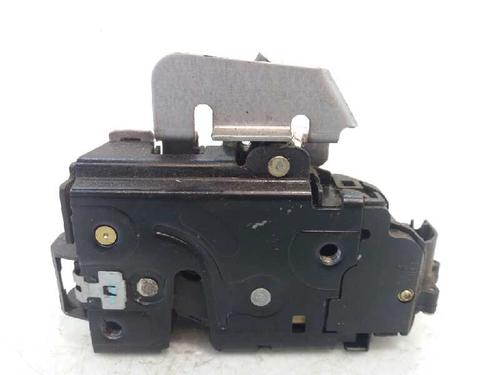 Używane Zamek drzwi przednich lewych AUDI A4 B6 (8E2) 1.9 TDI (130 hp) 4646508