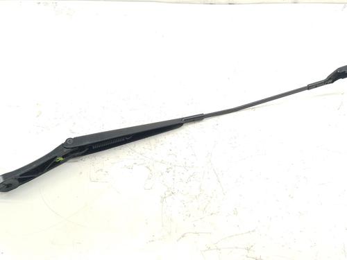 Used Front windshield wiper arm Front windshield wiper arm SEAT IBIZA IV ST (6J8, 6P8) 1.2 TSI (105 hp) 33289609 33289609