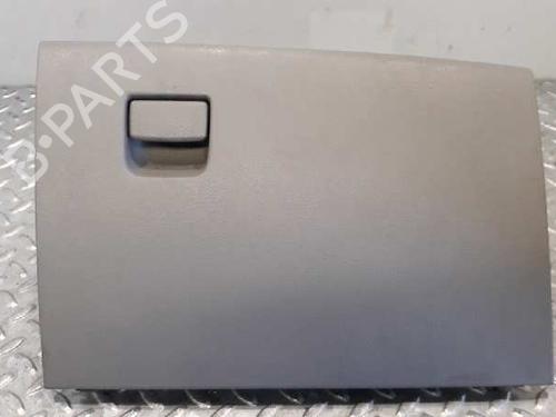 Used Glove box MAZDA 2 (DY) 1.4 (80 hp) 5546872