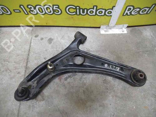 Used Left front suspension arm TOYOTA YARIS (_P1_) [1999-2005]  3068367