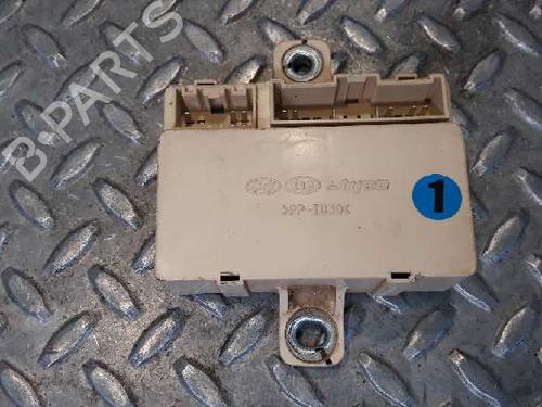Used Electronic module KIA SPORTAGE II (JE_, KM_) [2004-2011]  11673617