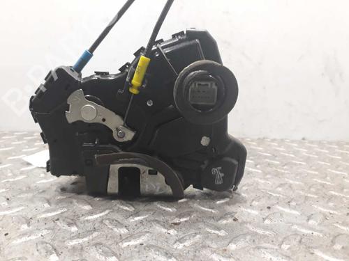 Used Front right lock TOYOTA AURIS (_E15_) [2006-2012]  6545317