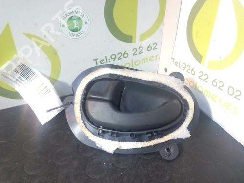 Venstre bak invendig håndtak PEUGEOT 406 (8B) 2.0 HDI 110 (109 hp) 3221356