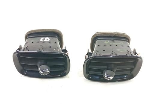 Used Air vent Air vent MINI MINI COUNTRYMAN (F60) Cooper SD (190 hp) 40448465 40448465
