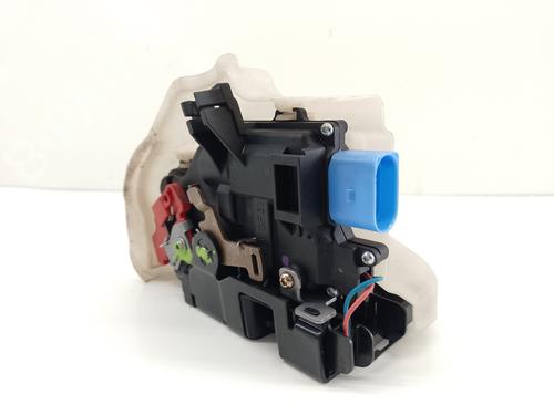 Used Front left lock VW GOLF PLUS V (5M1, 521) [2004-2013]  18256162