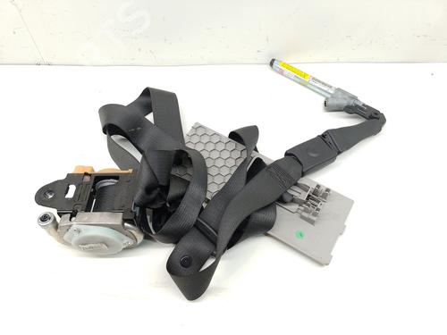 Used Front right seatbelt OPEL INSIGNIA A Sports Tourer (G09) [2008-2017]  31882820