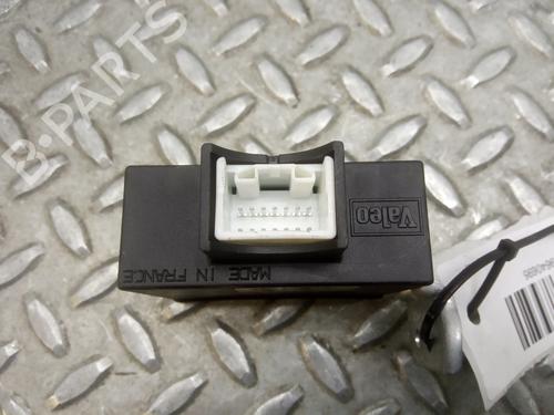 Used Electronic module TOYOTA AVENSIS Saloon (_T25_) [2003-2008]  11674080