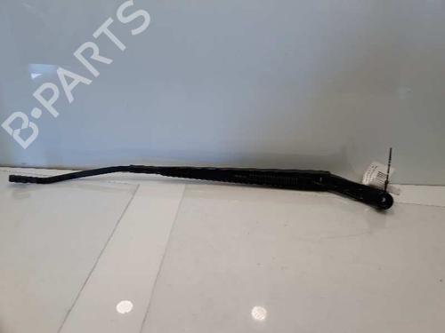 Used Front windshield wiper arm TOYOTA AVENSIS Saloon (_T25_) [2003-2008]  5123288