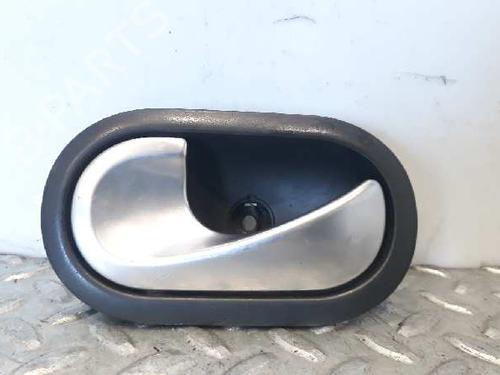 Used Front left interior door handle RENAULT MEGANE II (BM0/1_, CM0/1_) [2001-2012]  5851404