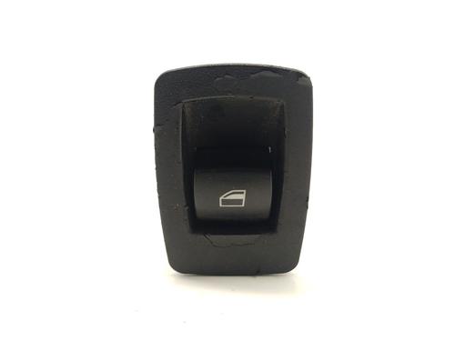 Używane Przełącznik szyby tylnej prawej BMW 1 (E87) [2003-2013]  31114977