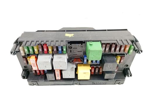 Used Fuse box Fuse box MERCEDES-BENZ C-CLASS (W204) C 200 CDI (204.001) (136 hp) 38302459 38302459