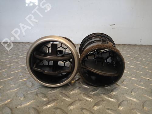 Air vent NISSAN QASHQAI / QASHQAI +2 I (J10, NJ10, JJ10E) 2.0 All-wheel Drive (141 hp) 13075597