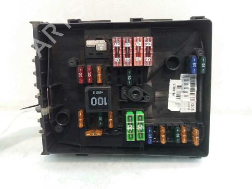 Zekeringkast VW GOLF V (1K1) 1.9 TDI (105 hp) 4647209
