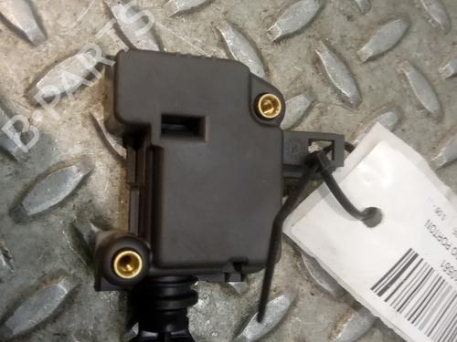 Compressore chiusure VW TOUAREG (7LA, 7L6, 7L7) 2.5 R5 TDI (174 hp) 9095693