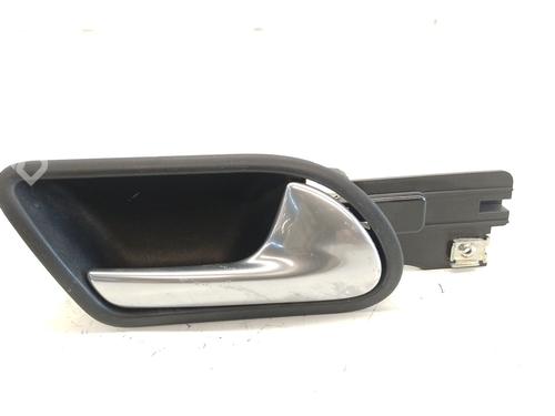 Used Front right interior door handle VW GOLF V (1K1) 1.9 TDI (105 hp) 28582278