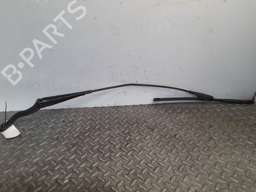 Used Front windshield wiper arm OPEL CORSA E (X15) [2014-2025]  15540115