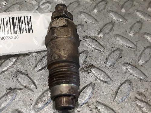 Used Injector DAIHATSU ROCKY Hard Top (F7, F8) 2.0 4x4 (F70, F75, F80, F85) (88 hp) 12560245