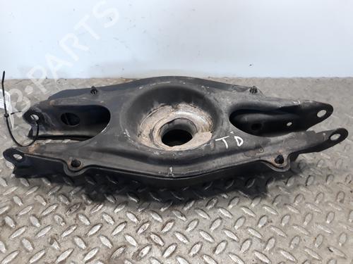 Høyre bak bærearm MERCEDES-BENZ C-CLASS (W204) [2007-2015]  13313127