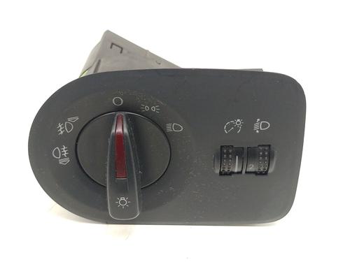 Used Headlight switch SEAT IBIZA IV SC (6J1, 6P5) 1.9 TDI (105 hp) 32296466