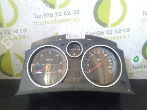 Used Instrument cluster OPEL ASTRA H (A04) 1.7 CDTI (L48) (100 hp) 3053510
