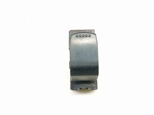 Used Right front window switch Right front window switch SUZUKI GRAND VITARA II (JT, TE, TD) 1.9 DDiS All-wheel Drive (JT419, TD44, JB419WD, JB419XD,... (129 hp) 40498566 40498566