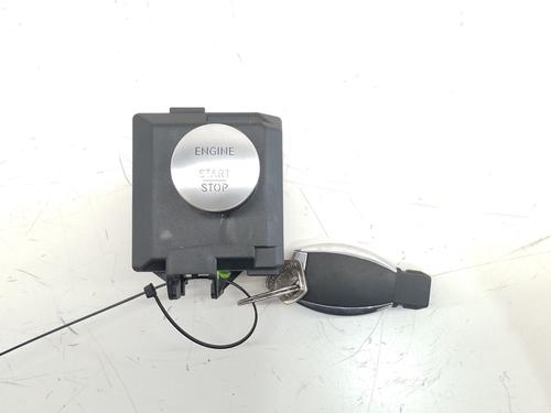 Used Ignition barrel MERCEDES-BENZ CLA Coupe (C117) CLA 200 (117.343) (156 hp) 32530107