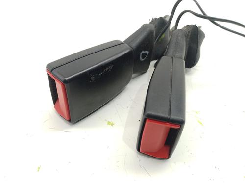 Seat buckle CITROËN C4 CACTUS 1.5 BlueHDi 100 | BP31360660I32