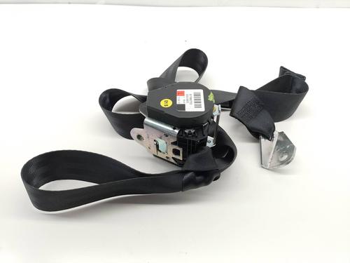Used Rear left seatbelt VW GOLF VI (5K1) 1.6 TDI (105 hp) 18100786