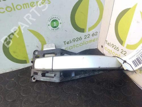 Used Front right exterior door handle OPEL CORSA D (S07) [2006-2015]  3034915