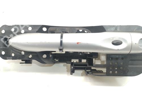front-left-exterior-door-handle-renault-megane-iii-hatchback-bz01_-b3_-2008-33294191 main image