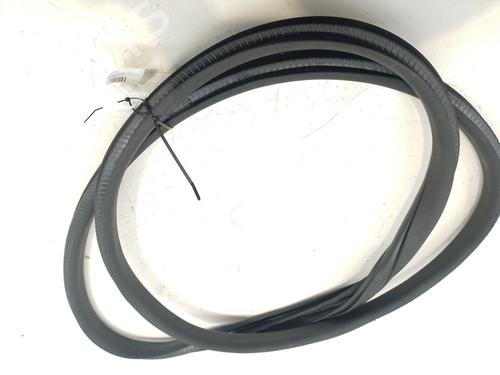 Used Rubber door seal JAGUAR I-PACE (X590) EV400 AWD (400 hp) 27834415