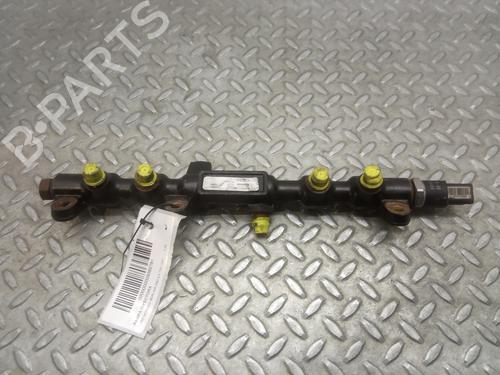 Used Injection rail FORD MONDEO III (B5Y) 2.0 TDCi (130 hp) 9234946