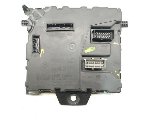 Used Fuse box RENAULT KANGOO Express (FW0/1_) 1.5 dCi 85 (FW0K, FW0L, FW0B) (86 hp) 32019608
