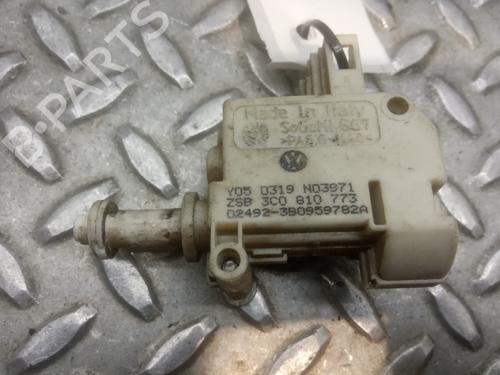 Used Fuel door actuator Fuel door actuator VW PASSAT B6 (3C2) 2.0 TDI 16V (140 hp) 10754818 10754818