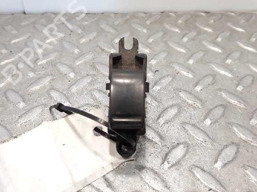 Used Right rear window switch NISSAN ALMERA TINO (V10) 1.8 (114 hp) 3033385