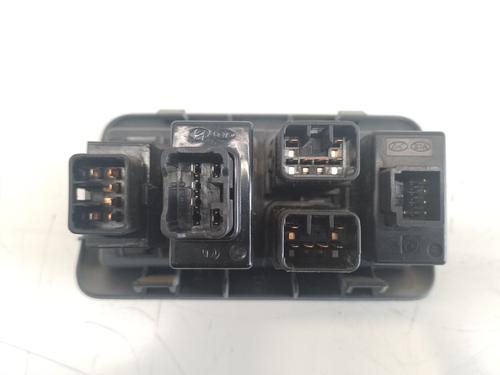 Headlight switch HYUNDAI SANTA FÉ II (CM)  | BP24106782I24 