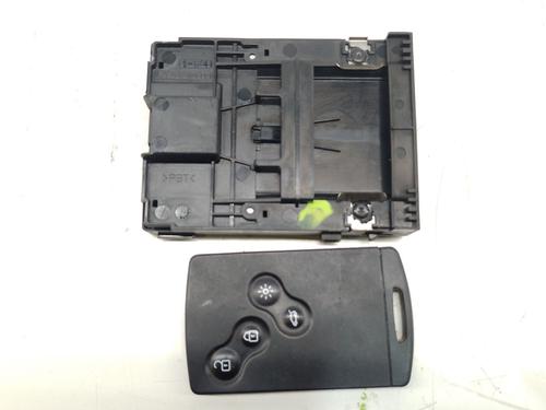 Card reader RENAULT MEGANE III Hatchback (BZ0/1_, B3_) 2.0 dCi (BZ0L) | BP31987632E4