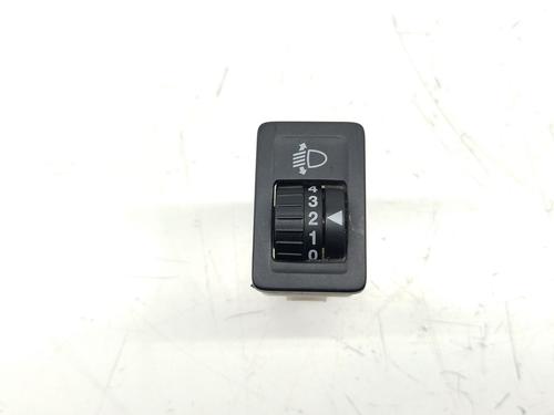 Used Headlight switch SUZUKI SX4 (EY, GY) 1.9 DDiS (RW419D) (120 hp) 30536049