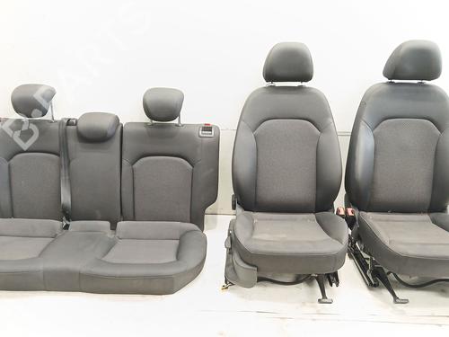 Conjunto de bancos Conjunto de bancos AUDI A1 (8X1, 8XK) 1.2 TFSI (86 hp) 36564441 36564441