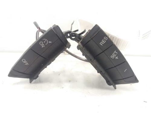 Commandes au volant FORD FOCUS II (DA_, HCP, DP) [2004-2013]  4958522