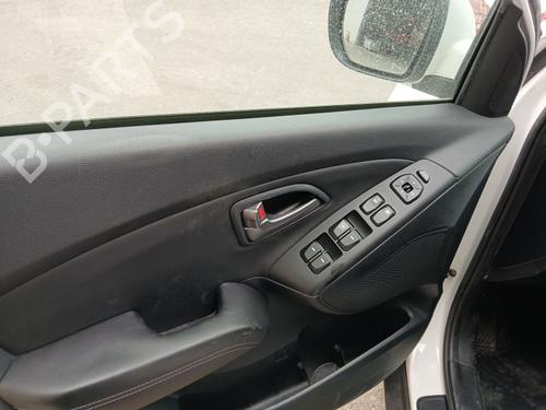 Left sun visor HYUNDAI ix35 (LM, EL, ELH) 1.7 CRDi | BP33626936I1 - Image 9