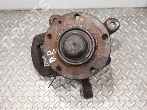 Used Right front steering knuckle VW TRANSPORTER T4 Van (70A, 70H, 7DA, 7DH) 2.5 TDI (102 hp) 3044554