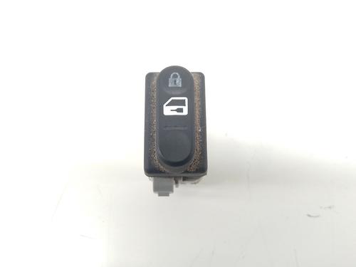switch-nissan-qashqai-i-j10-nj10-2006-2007-2008-2009-2010-2011-2012-2013-2014-2015-30320040 main image