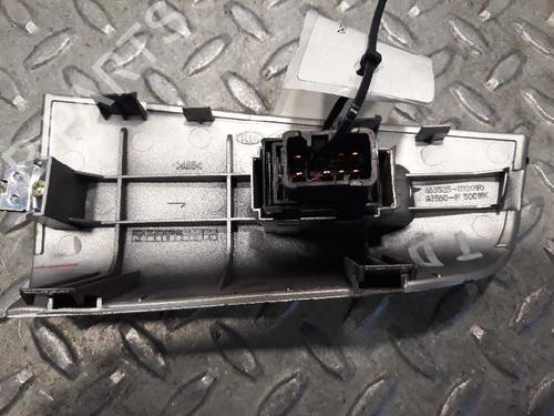 Right rear window switch KIA SPORTAGE II (JE_, KM_)  | BP3041905I28
