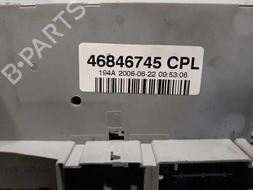 Fuse box FIAT CROMA (194_)  | BP7033044E1 