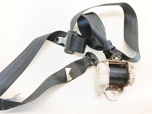 Used Rear left seatbelt TOYOTA YARIS (_P13_) 1.4 D (NLP130_, NLP130) (90 hp) 27410337