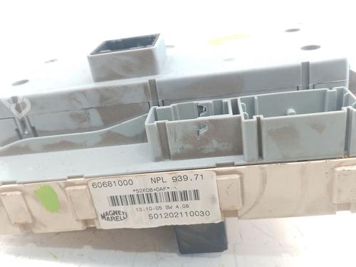 Fuse box ALFA ROMEO 159 (939_) 1.9 JTDM 16V (939AXC1B, 939AXC12) | BP31760705E1 